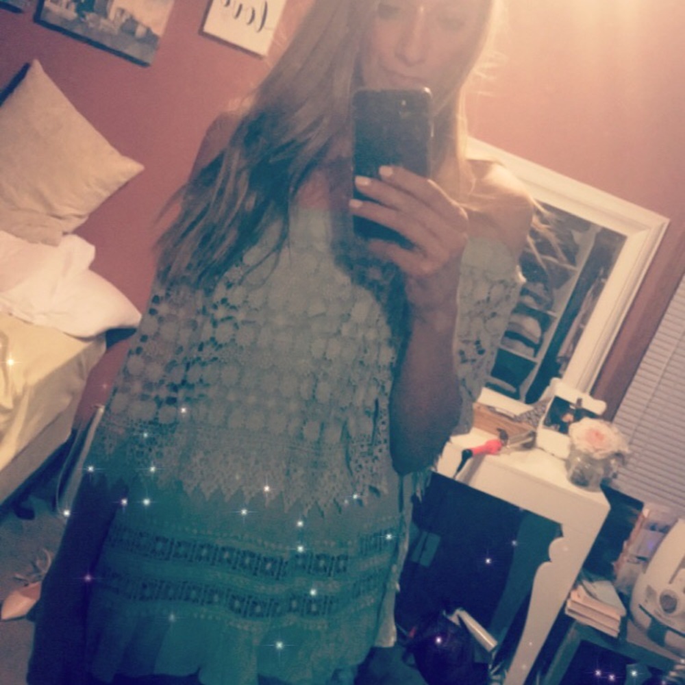 Crochet knit off the shoulder